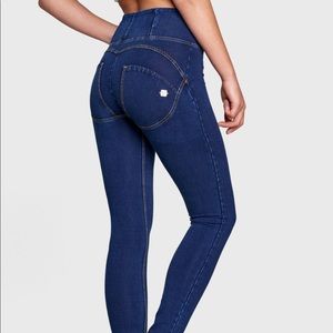 Good Condition FREDDY WR.UP High Waist Skinny Pant